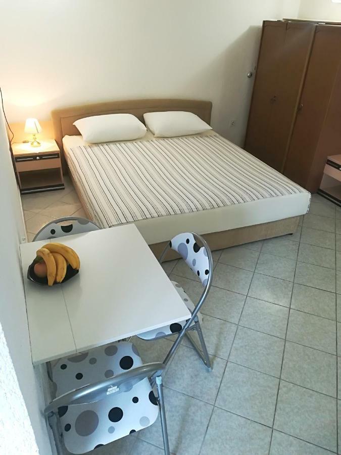 Apartment And Rooms Markovic 塞尼 外观 照片