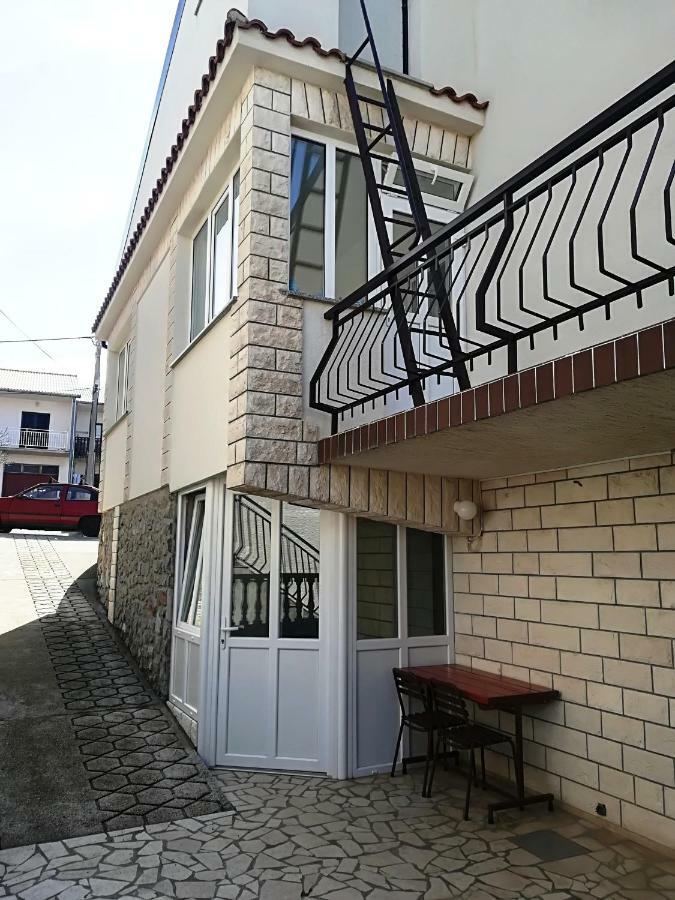 Apartment And Rooms Markovic 塞尼 外观 照片